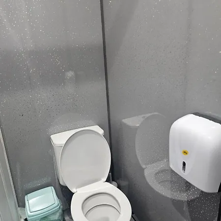 R S - Hostel Leeds (West Yorkshire)