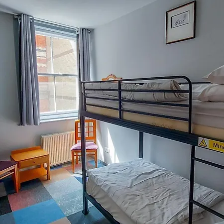 R S - Leeds (West Yorkshire)